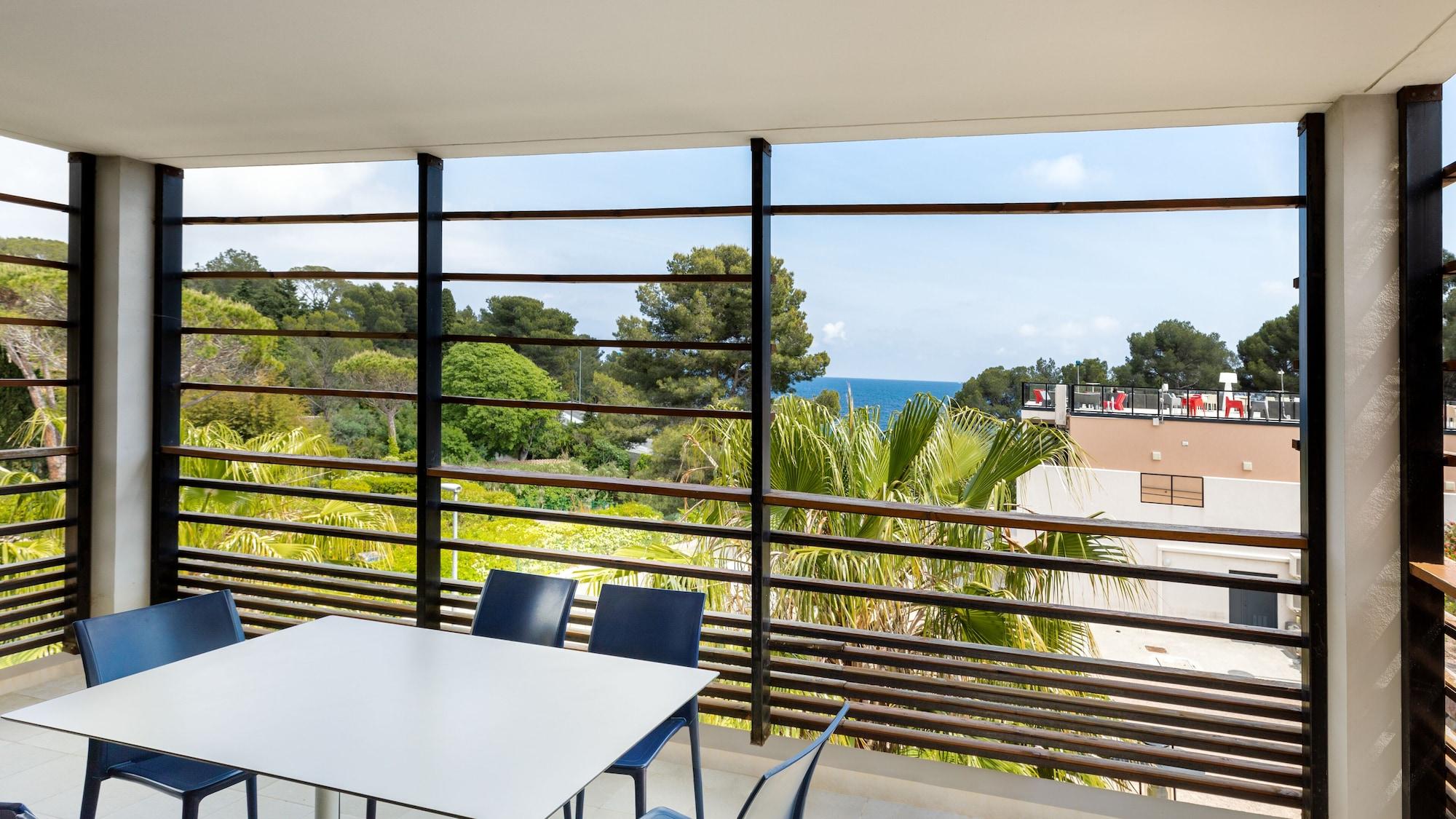 Sowell Family Riviera Hotel Saint-Raphaël Екстериор снимка
