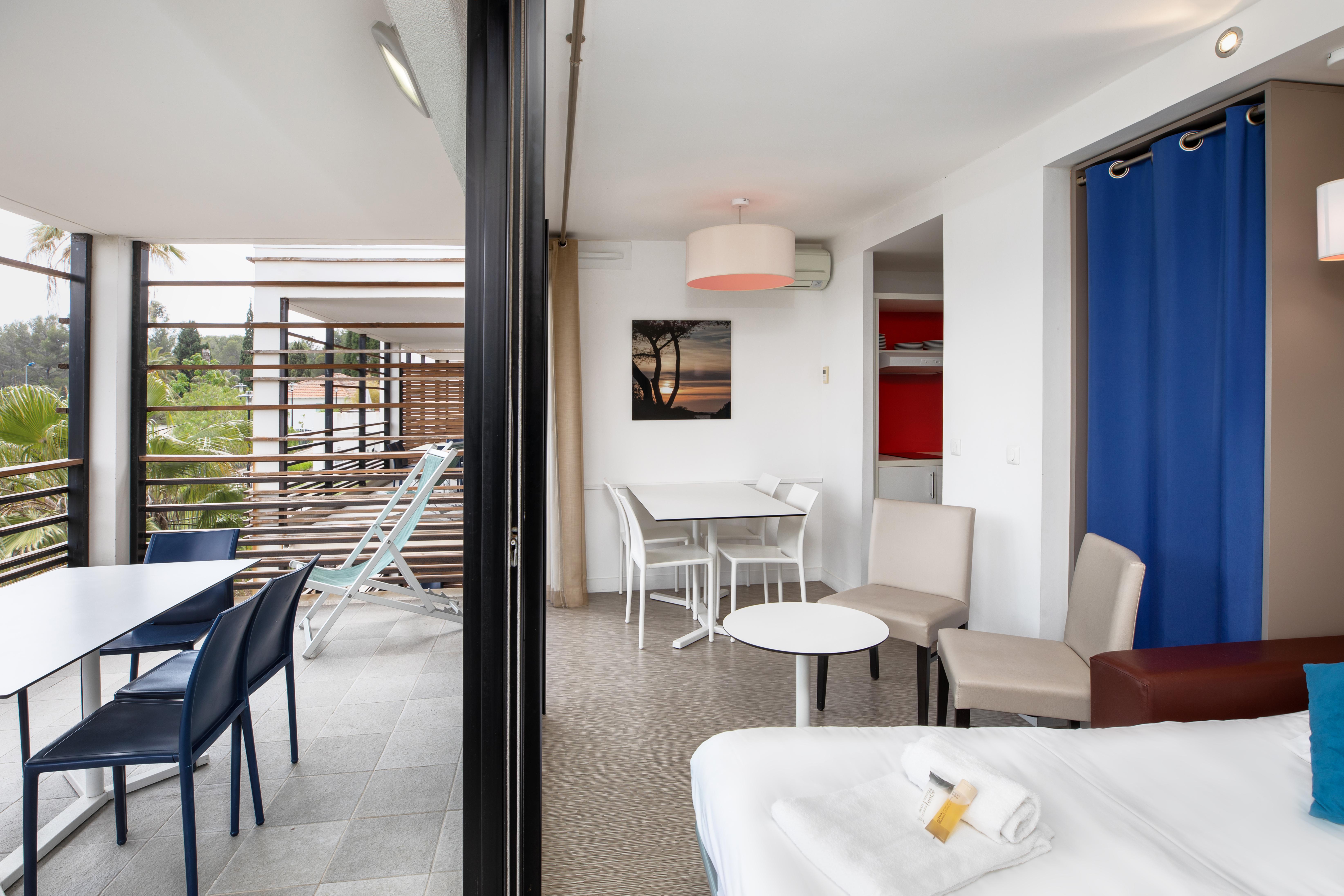 Sowell Family Riviera Hotel Saint-Raphaël Екстериор снимка