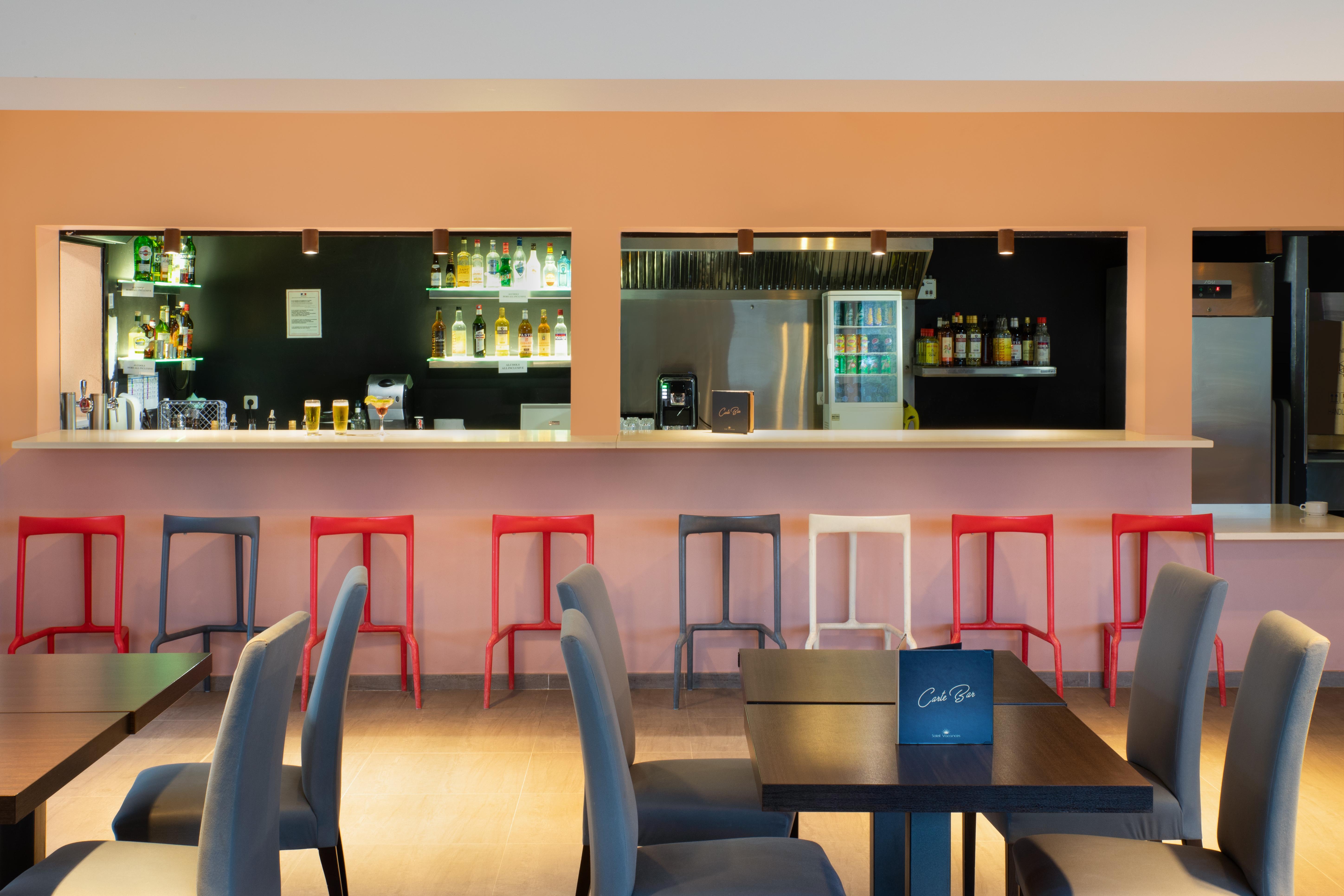 Sowell Family Riviera Hotel Saint-Raphaël Екстериор снимка