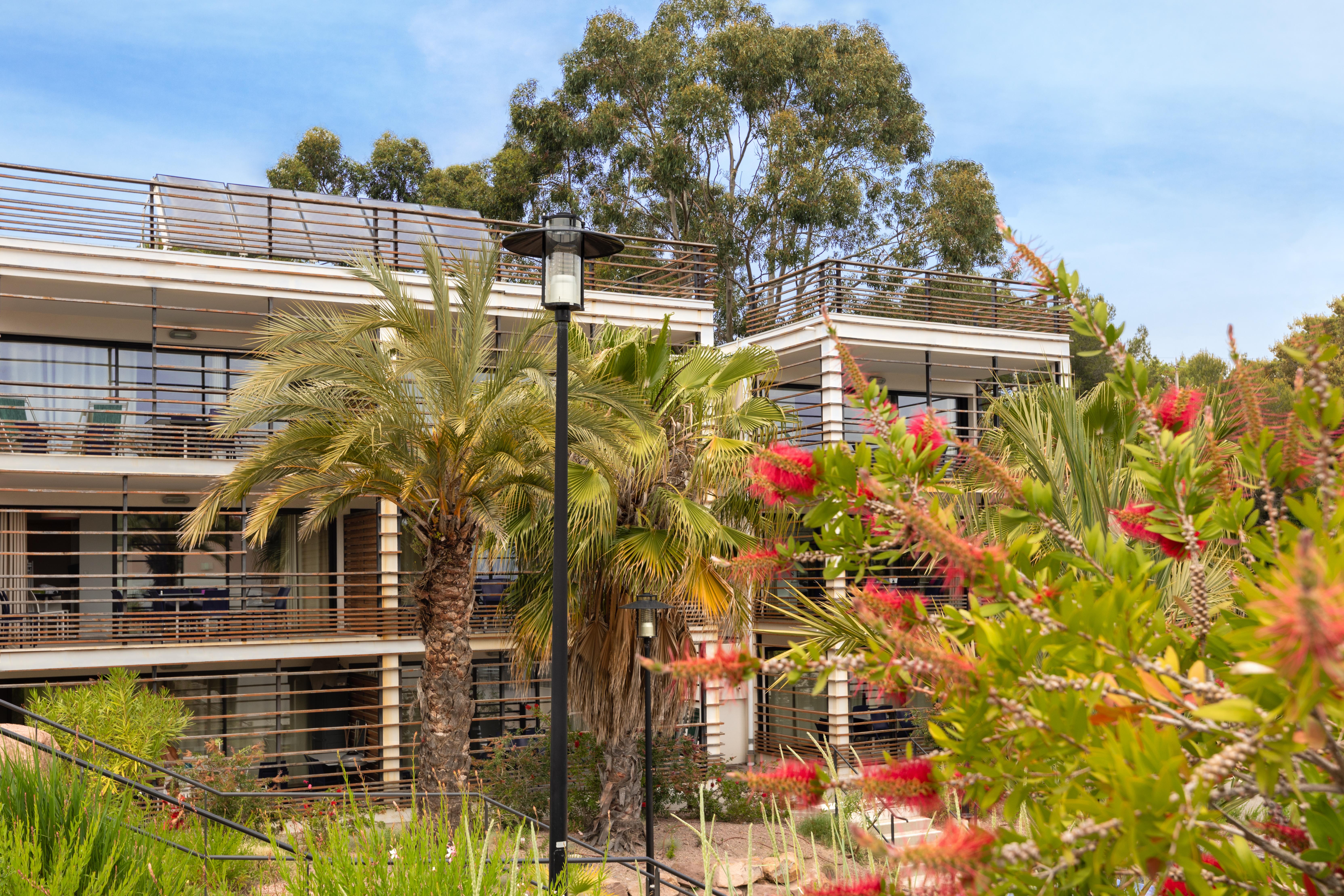 Sowell Family Riviera Hotel Saint-Raphaël Екстериор снимка