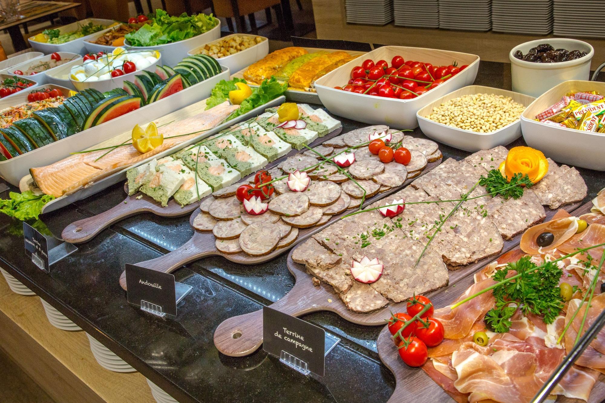 Sowell Family Riviera Hotel Saint-Raphaël Екстериор снимка