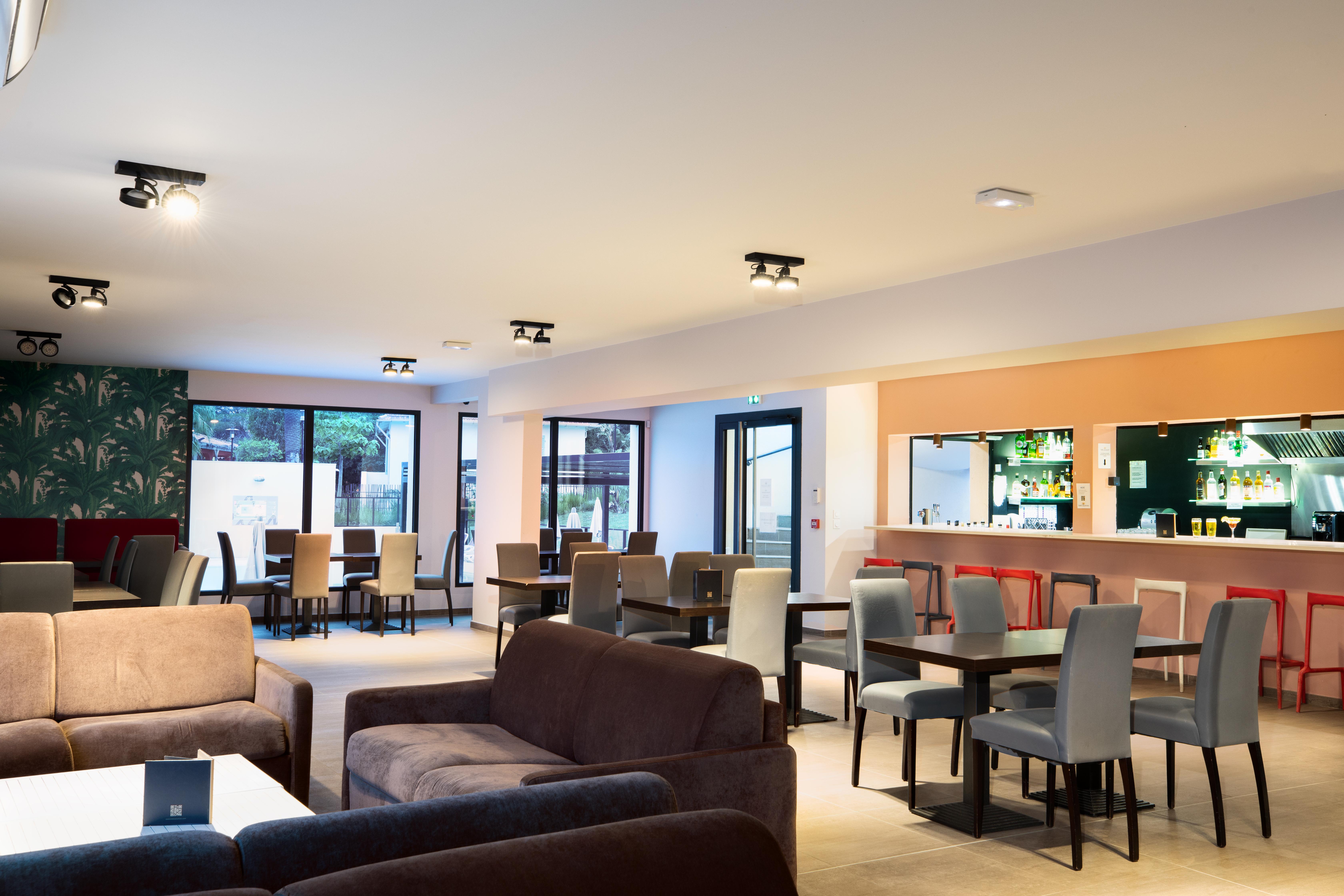 Sowell Family Riviera Hotel Saint-Raphaël Екстериор снимка